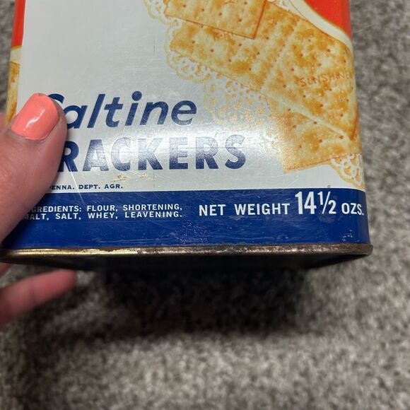 Sunshine Krispy Crackers Vintage Metal Tin Container - Picture 7 of 10